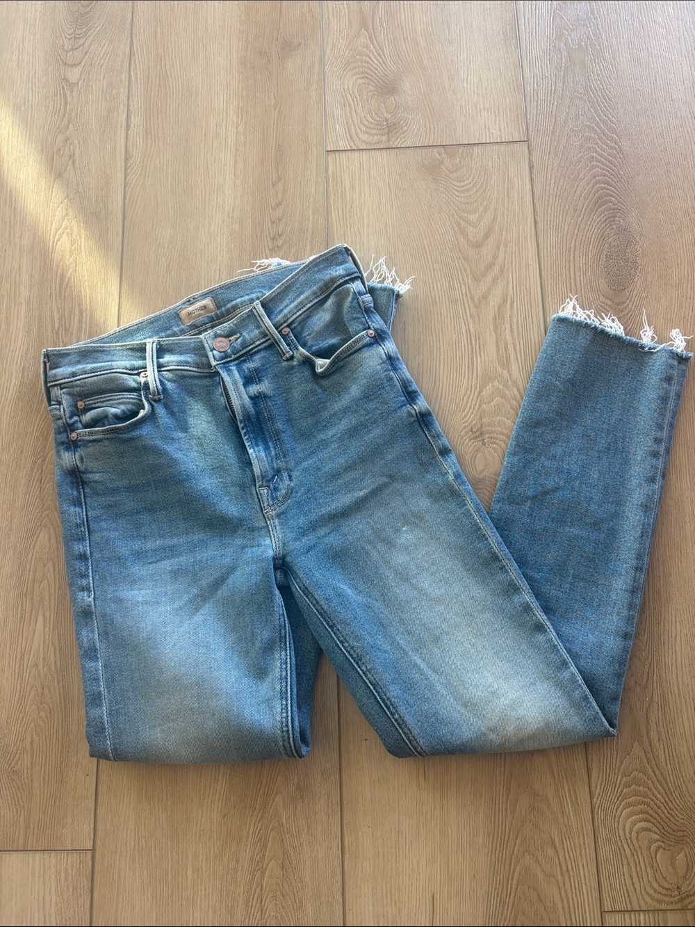 MOTHER Mid Rise Dazzler Ankle Fray Light Blue Frayed-Hem Jeans